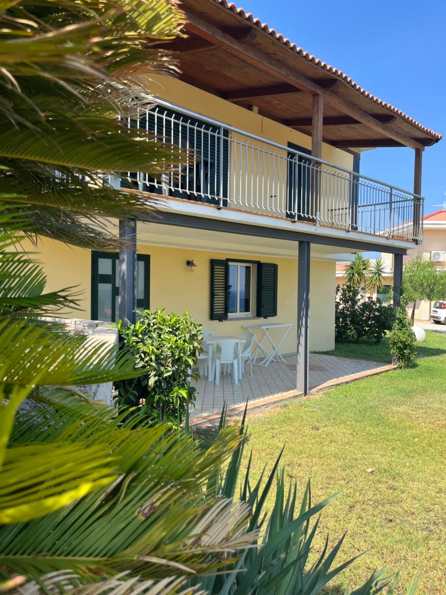 Luna Apartaments Badolato Marina Exterior foto